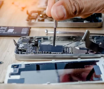 iPhone repair Dubai