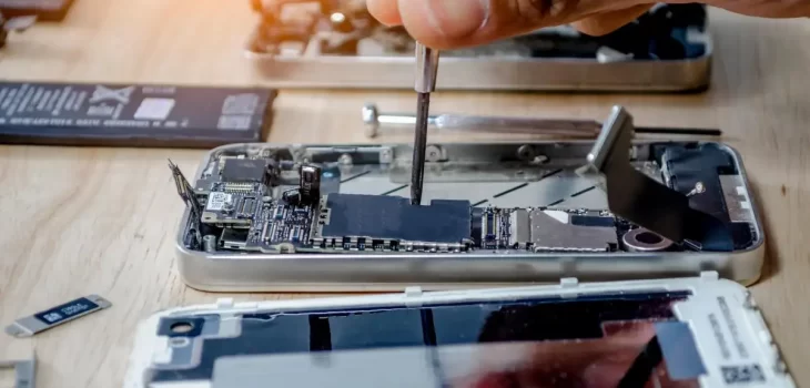 iPhone repair Dubai