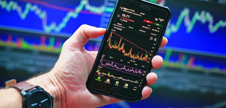 Grow Your Investment Portfolio Efficiently Using a Trading App