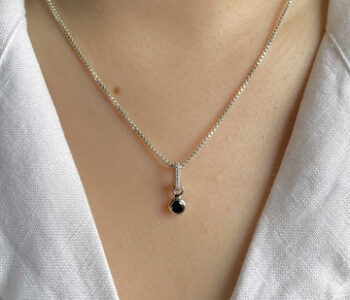 Black Tourmaline Jewelry: The dad or mum Stone of safety and Grounding