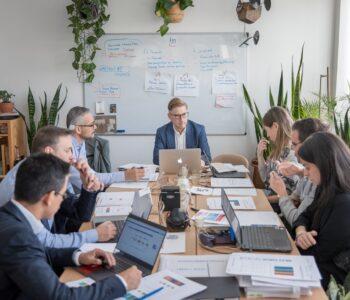 a-photo-of-a-business-analyst-training-session-the-PO1942AeTDeySCztblcQrQ-yT4jeElvR0a9uEK3LoSFPg