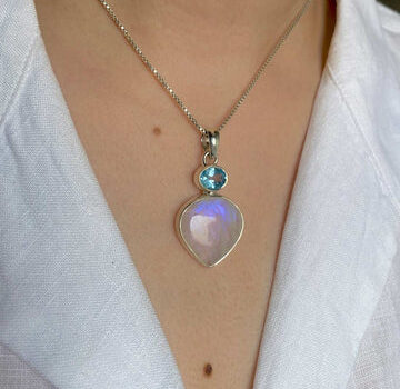 Moonstone Jewelry Magic: Unlocking the Mystical Glow of Nature’s Gem