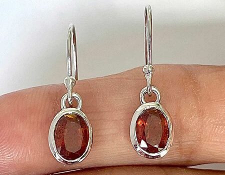 Orange Kyanite Jewelry: The Fiery Gemstone Redefining Bold Style