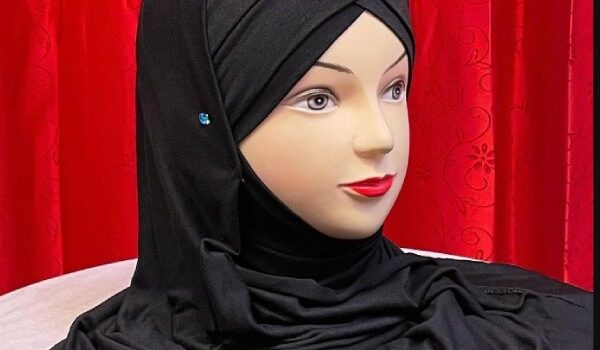 Hijab Online kaufen in Wien: Stilvoll, praktisch und einfach – Entdecke den schwarzen Hijab