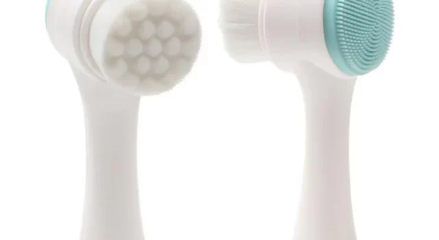 Facial cleanser brush